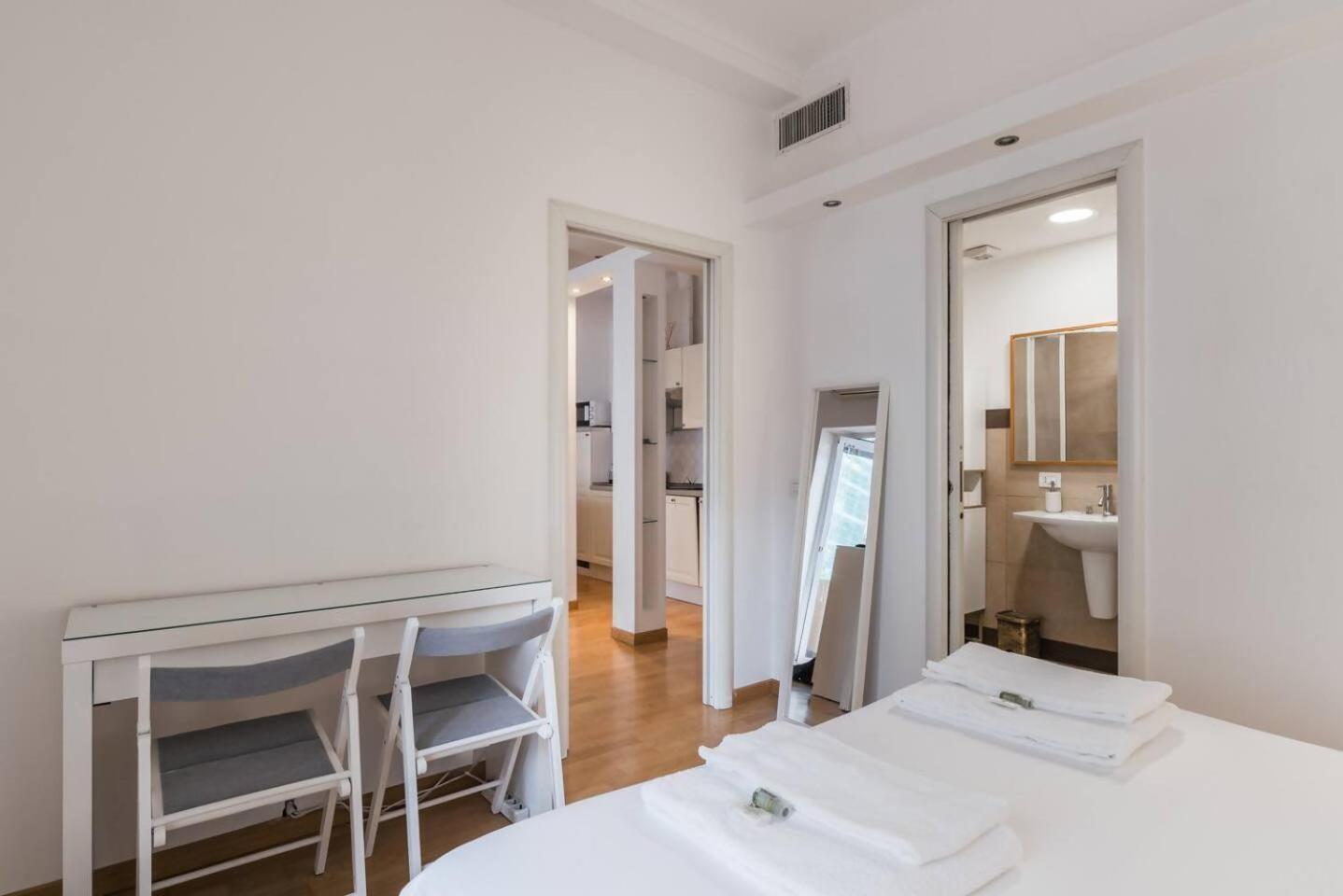 Raffaella Apartment Рим Екстер'єр фото