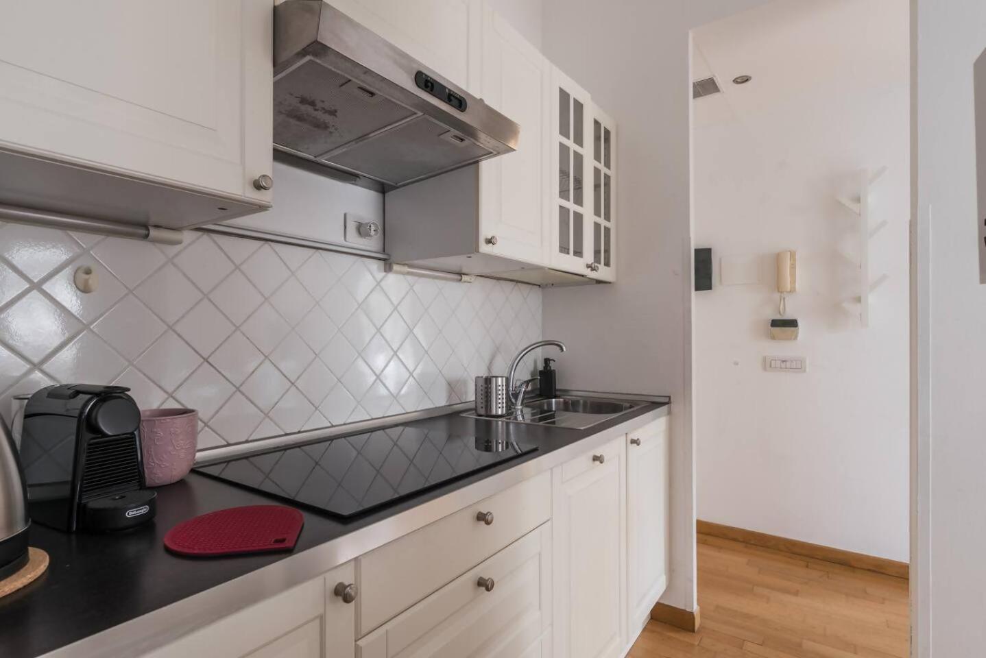 Raffaella Apartment Рим Екстер'єр фото
