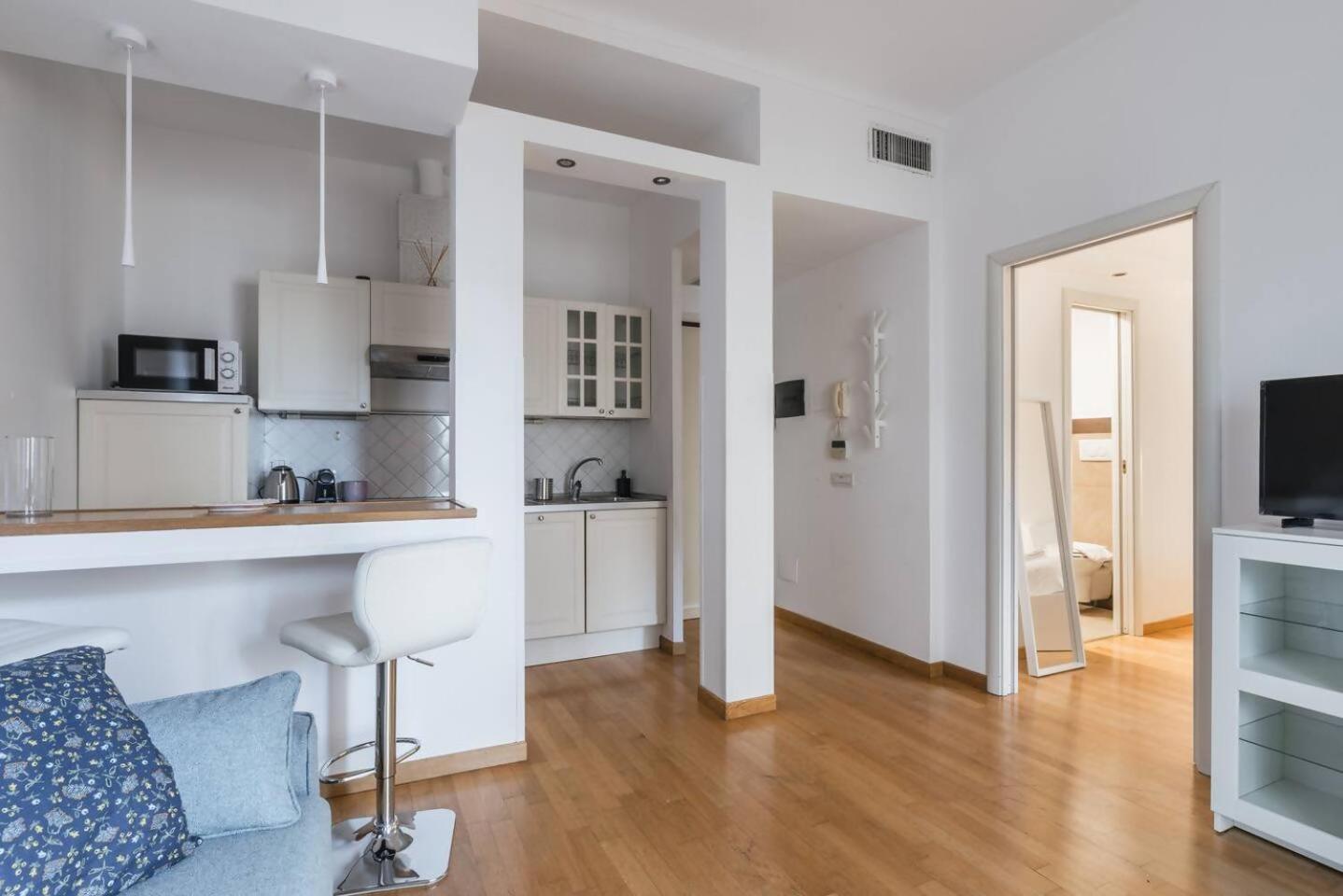Raffaella Apartment Рим Екстер'єр фото
